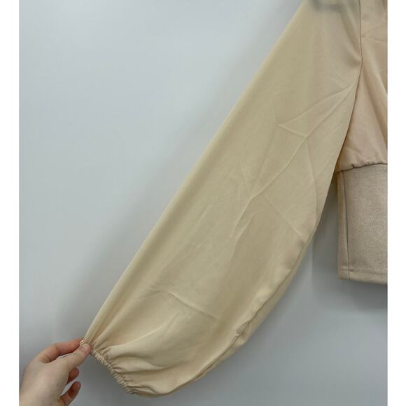 Love X Design Womens Crop Blouse Top Lantern Sleeves V-Neck Tan Beige NEW Medium - Picture 3 of 9